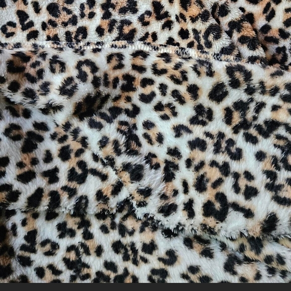 Leopard Print Women's Jacket - Picture 4 of 8